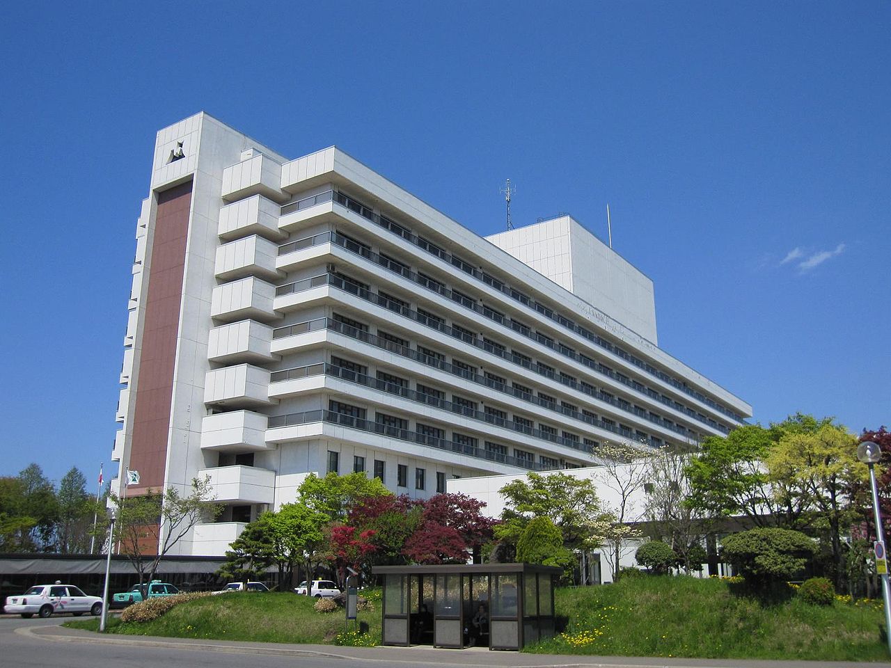 青森県立中央病院
